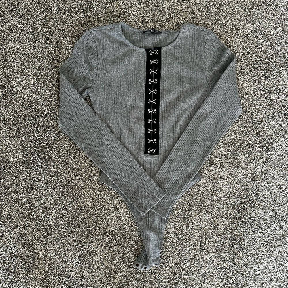 Steve Madden Gray Long Sleeve Bodysuit Size XS NWOT